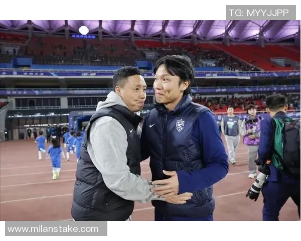 中超代理主帅竞争激烈陈涛有望转正韩鹏邓卓翔拉米罗争夺帅位